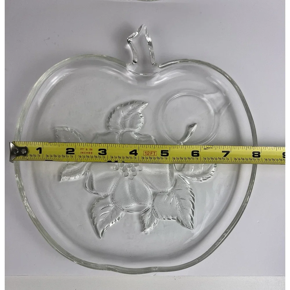 Set Of 4 Apple Shape Plates - 8 1/2